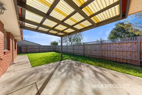 Property photo of 2 Weebill Way Pakenham VIC 3810