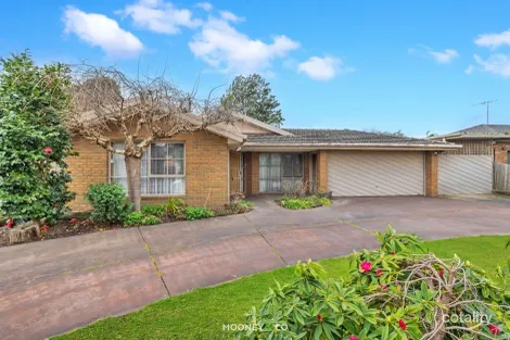 84 Lakesfield Dr, Lysterfield, VIC 3156