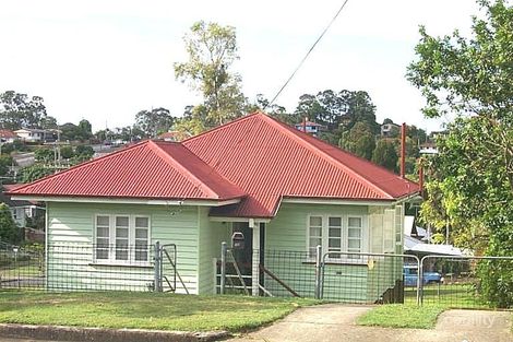 109 Scott St, Stafford Heights, QLD 4053