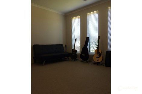 Property photo of 6 Carnavon Street Cranbourne East VIC 3977