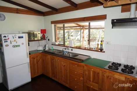 Property photo of 32 Carter Road York WA 6302