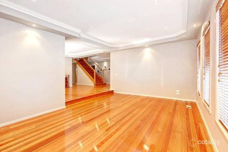 Property photo of 4 Bickerton Way Roxburgh Park VIC 3064