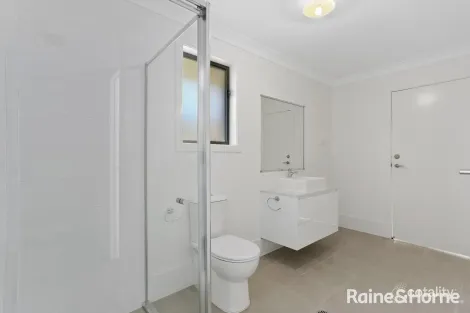 Property photo of 10 Bataan Road Edmondson Park NSW 2174