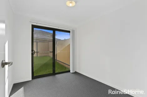 Property photo of 10 Bataan Road Edmondson Park NSW 2174