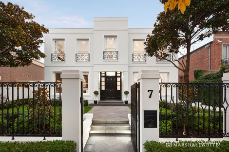 Property photo of 7 Selborne Road Toorak VIC 3142