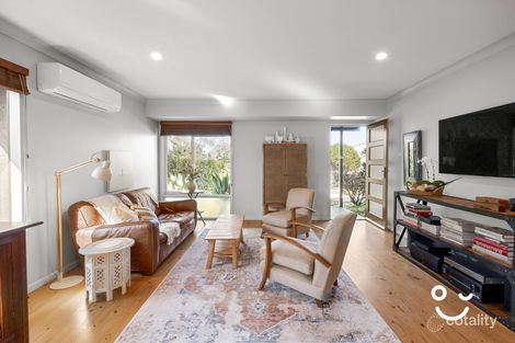 Property photo of 20 Sellers Crescent Bellambi NSW 2518