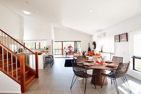 6 Hoop Pine St, Mount Cotton, QLD 4165