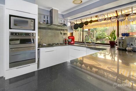 Property photo of 16 Liardet Crescent Frankston VIC 3199