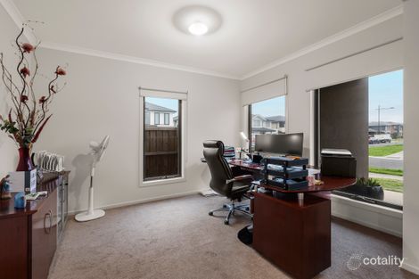 Property photo of 2 Pleasant Way Keysborough VIC 3173