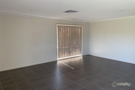 Property photo of 12 Howard Place Deer Park VIC 3023