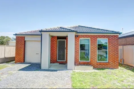 17a Raglan St, Miners Rest, VIC 3352