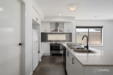 Property photo of 11 Cromwell Road Leneva VIC 3691