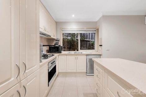 Property photo of 3/1 Arnold Grove Doncaster VIC 3108