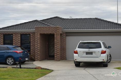 Property photo of 4 Myhaven Circuit Carrum Downs VIC 3201