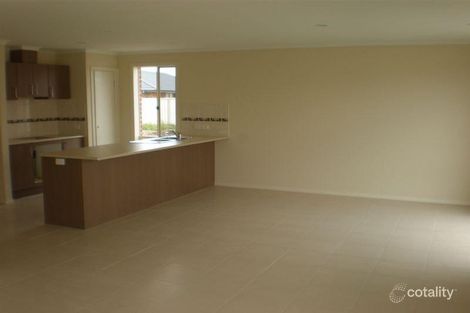 Property photo of 22 Bavaria Lane Pakenham VIC 3810