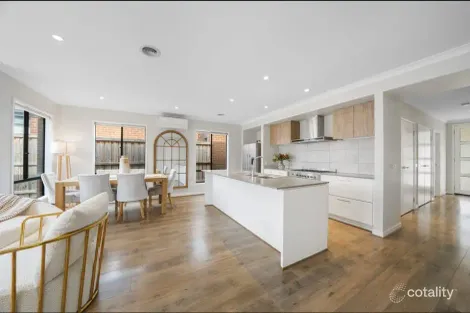 Property photo of 8 Beavers Street Mickleham VIC 3064