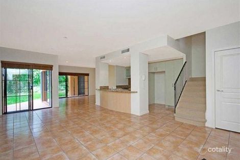 Property photo of 3207 Palladian Drive Hope Island QLD 4212
