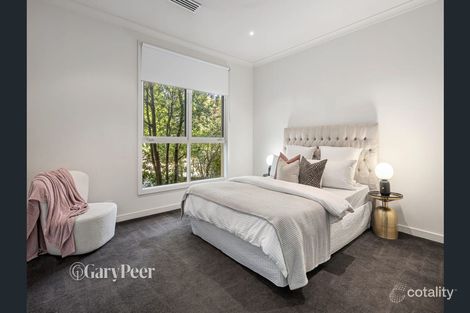 Property photo of 15 Hart Street Caulfield North VIC 3161
