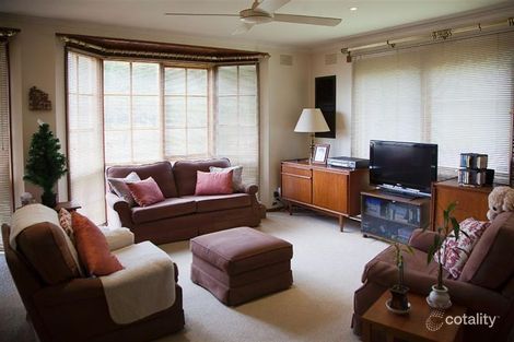 Property photo of 1/6 Bank Place Drouin VIC 3818