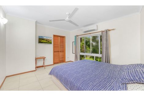 Property photo of 35 Carramar Crescent Caravonica QLD 4878