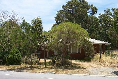 31 Lake Rd, Champion Lakes, WA 6111