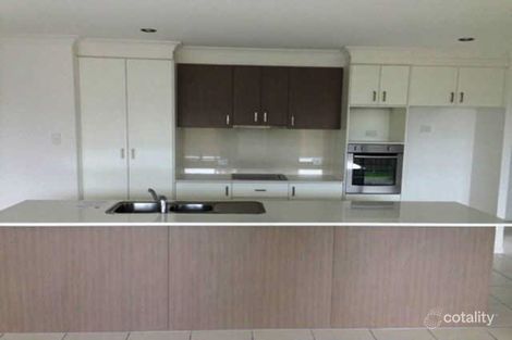 Property photo of 127 Whitehaven Drive Blacks Beach QLD 4740