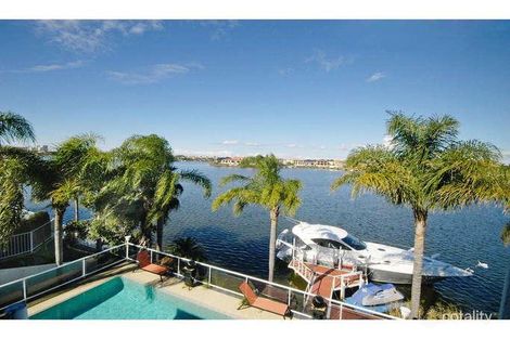 8 Montevideo Dr, Clear Island Waters, QLD 4226