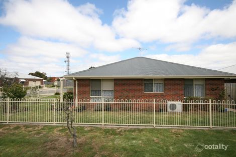 Property photo of 2 Knight Close Newcomb VIC 3219
