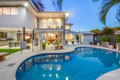 Property photo of 7 Koomooloo Court Mermaid Waters QLD 4218