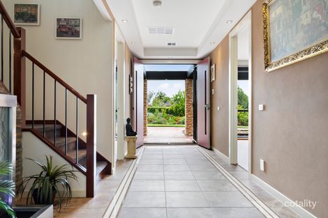 Property photo of 32 Petalnina Close Somerville VIC 3912