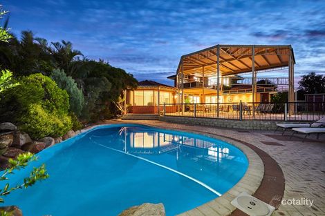 Property photo of 4 Melak Close Coogee WA 6166