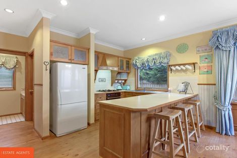 Property photo of 3 Dylan Court Berwick VIC 3806