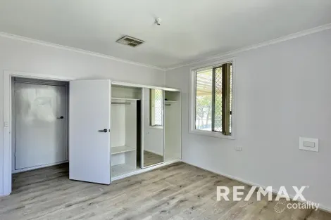 Property photo of 23 Phillip Avenue Mount Austin NSW 2650