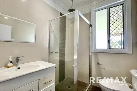 Property photo of 23 Phillip Avenue Mount Austin NSW 2650