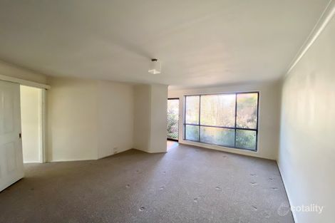 Property photo of 9 Bussau Close Wanniassa ACT 2903
