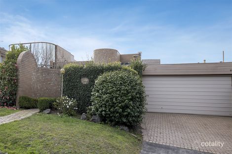 19 CLANCYS LANE, DONCASTER, VIC 3108