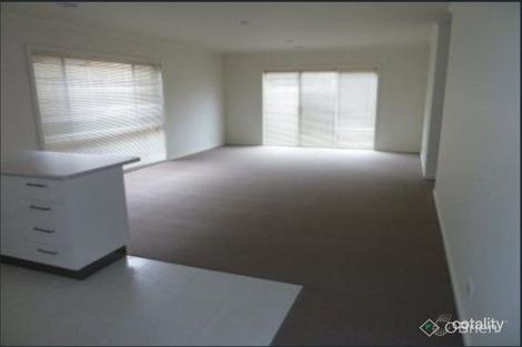 Property photo of 2/104 Broderick Road Carrum Downs VIC 3201
