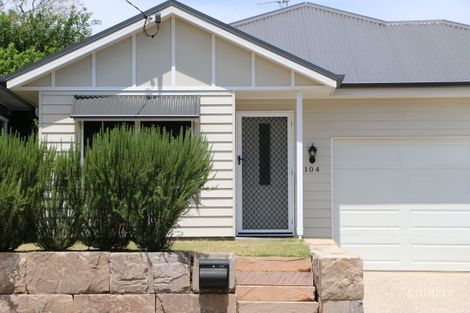 Property photo of 104 Stuart Street Mount Lofty QLD 4350