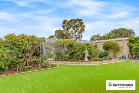 Property photo of 27 Kerrison Parade Seville Grove WA 6112
