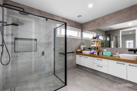 Property photo of 21 Auburn Drive Smythes Creek VIC 3351