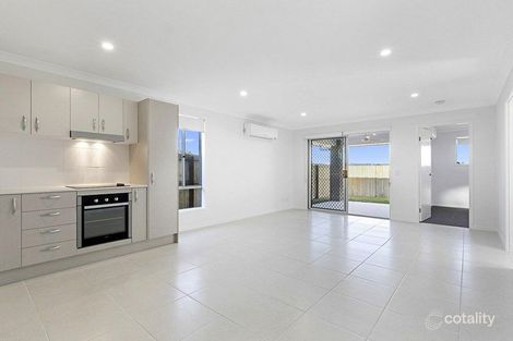 Property photo of 2/165B Graham Road Morayfield QLD 4506