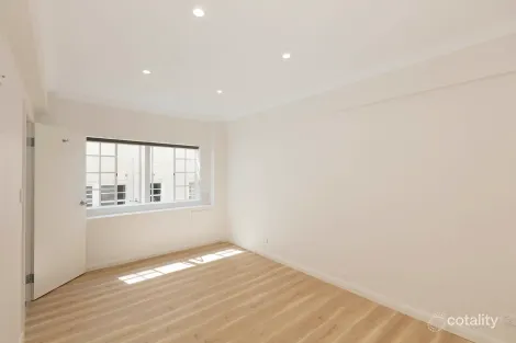 Property photo of 28/4 Ithaca Road Elizabeth Bay NSW 2011