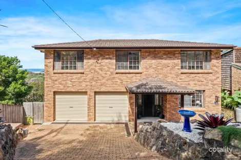 Property photo of 40 Coreen Drive Wamberal NSW 2260