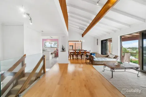 18 Seaview Pde, Elanora, QLD 4221