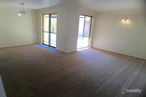 Property photo of 21 Sheffield Road Wattle Grove WA 6107