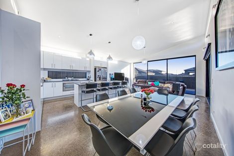 Property photo of 4 Ventura Way Greenvale VIC 3059