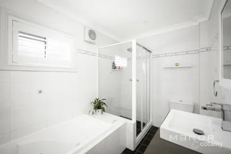 Property photo of 9 Marnpar Road Seven Hills NSW 2147