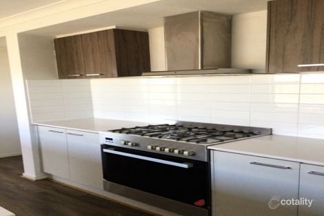Property photo of 8 Boulderwood Way Wyndham Vale VIC 3024