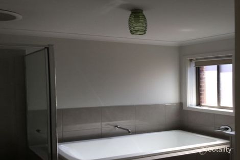 Property photo of 8 Boulderwood Way Wyndham Vale VIC 3024