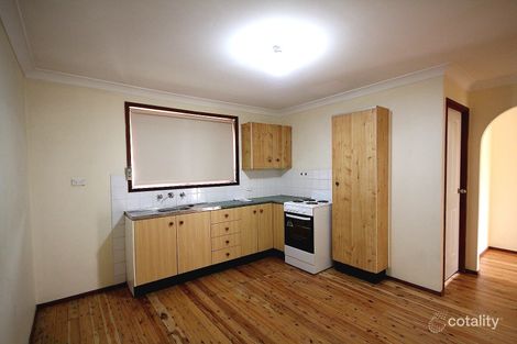 Property photo of 4 Barnfield Place Dean Park NSW 2761